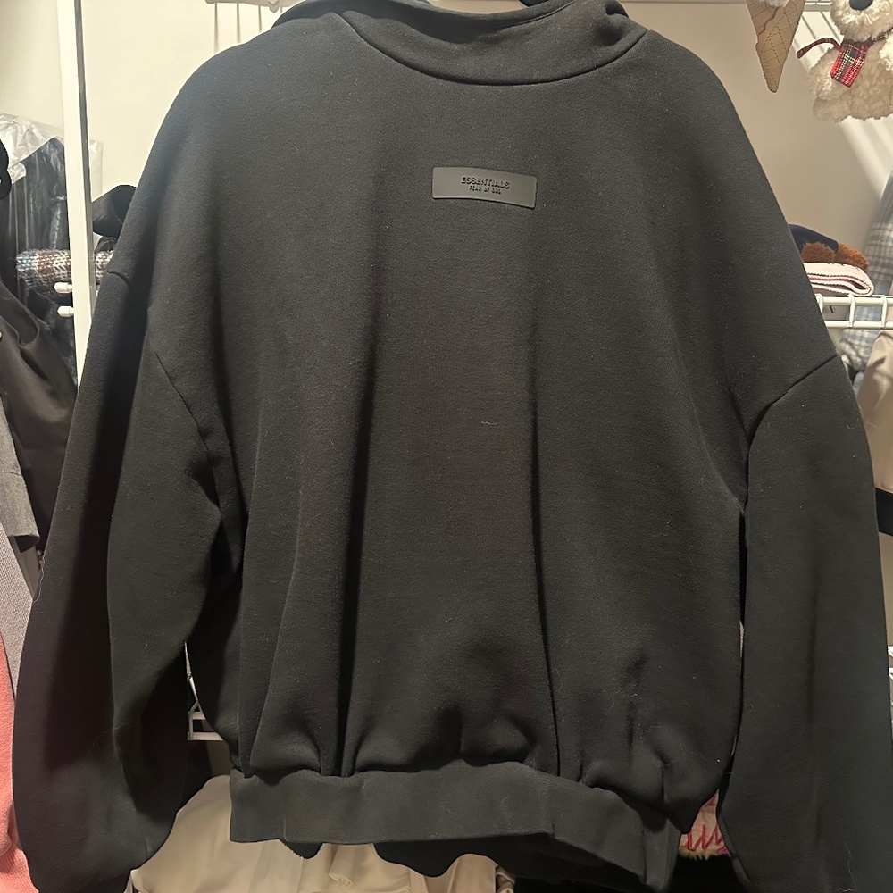 Fear of God Essential Size S Black Hoodie